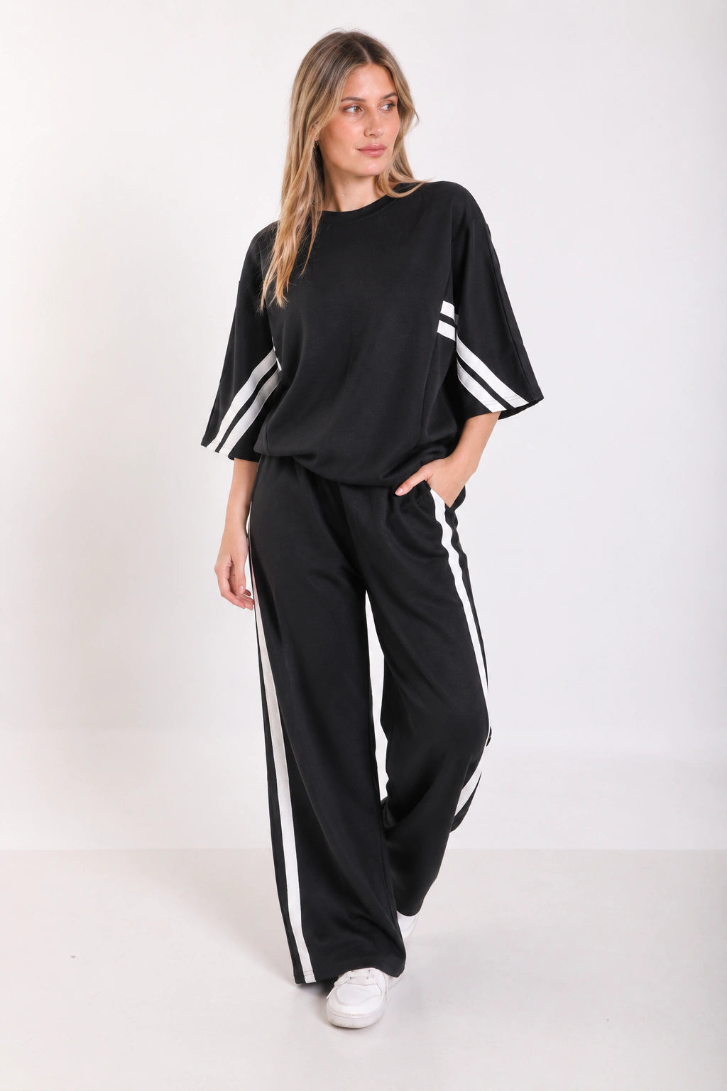 Conjunto "Athletic" - Deportivo Pantalón y Remerón Dos Rayas