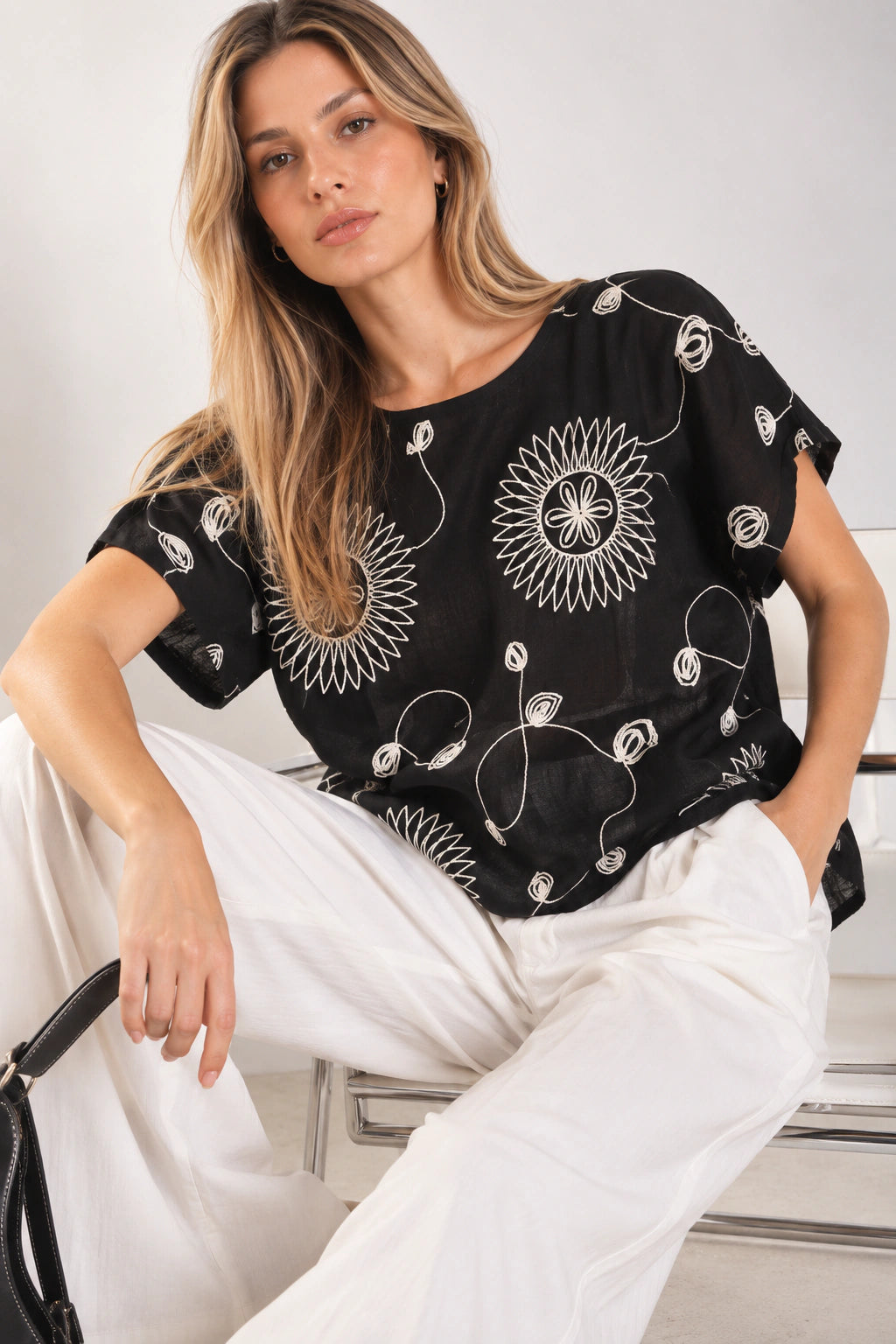 Blusa Bordada CAMELIO