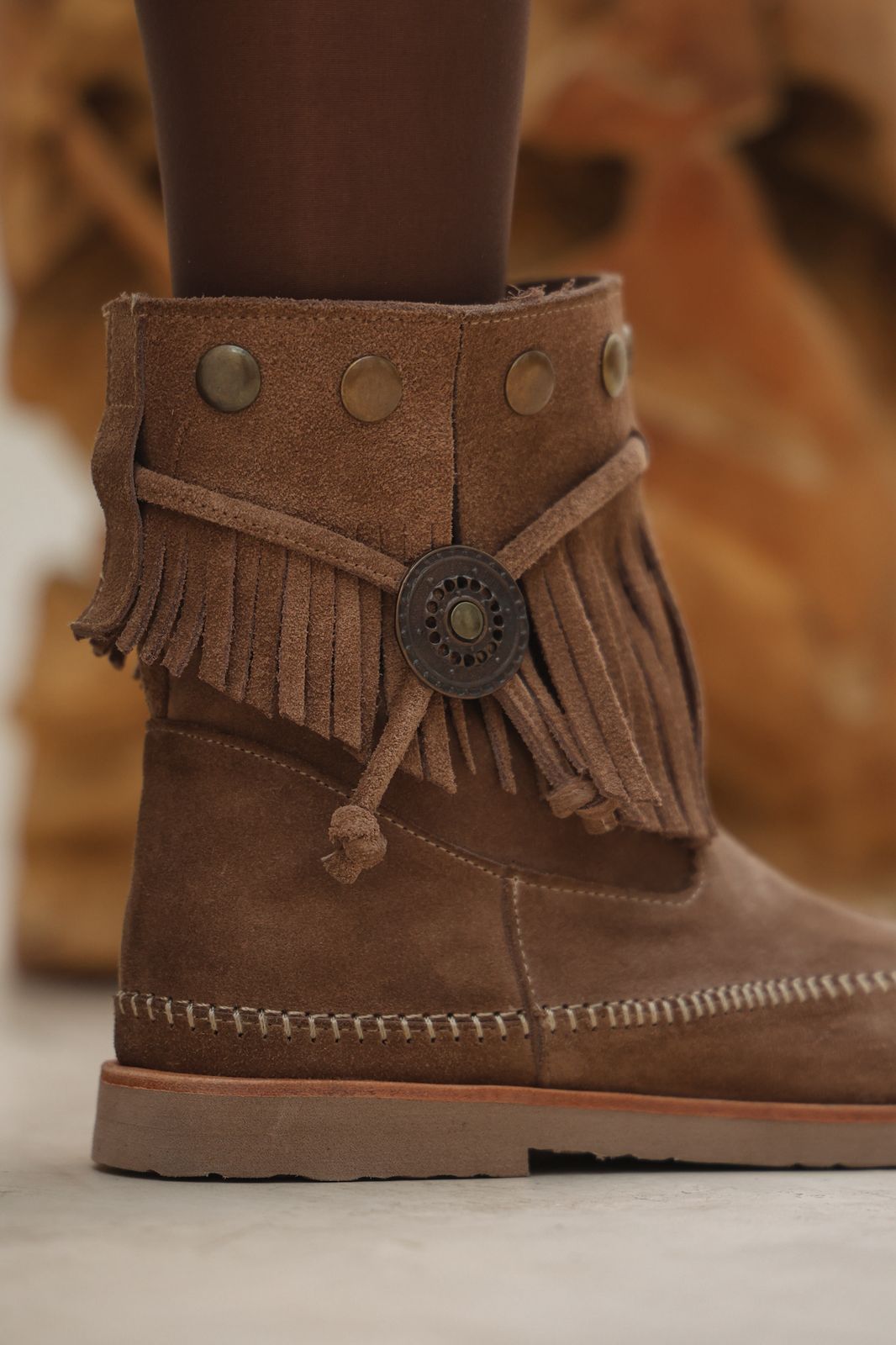 Botas de cuero con flecos y tachas "Estambul" - Nala Shoes