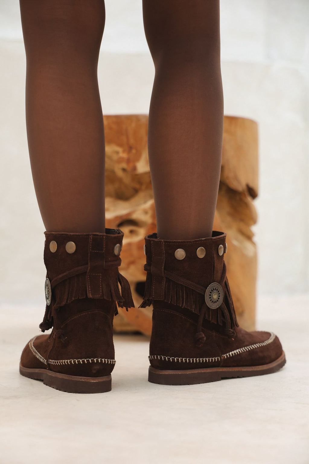 Botas de cuero con flecos y tachas "Estambul" - Nala Shoes