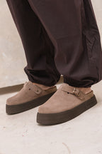 AK8=SI(B2<>"",B2&" - Nala Shoes","")