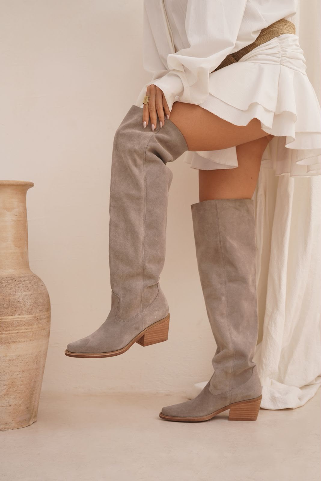 Botas Texanas de cuero gamuzado "Bianca" - Nala Shoes