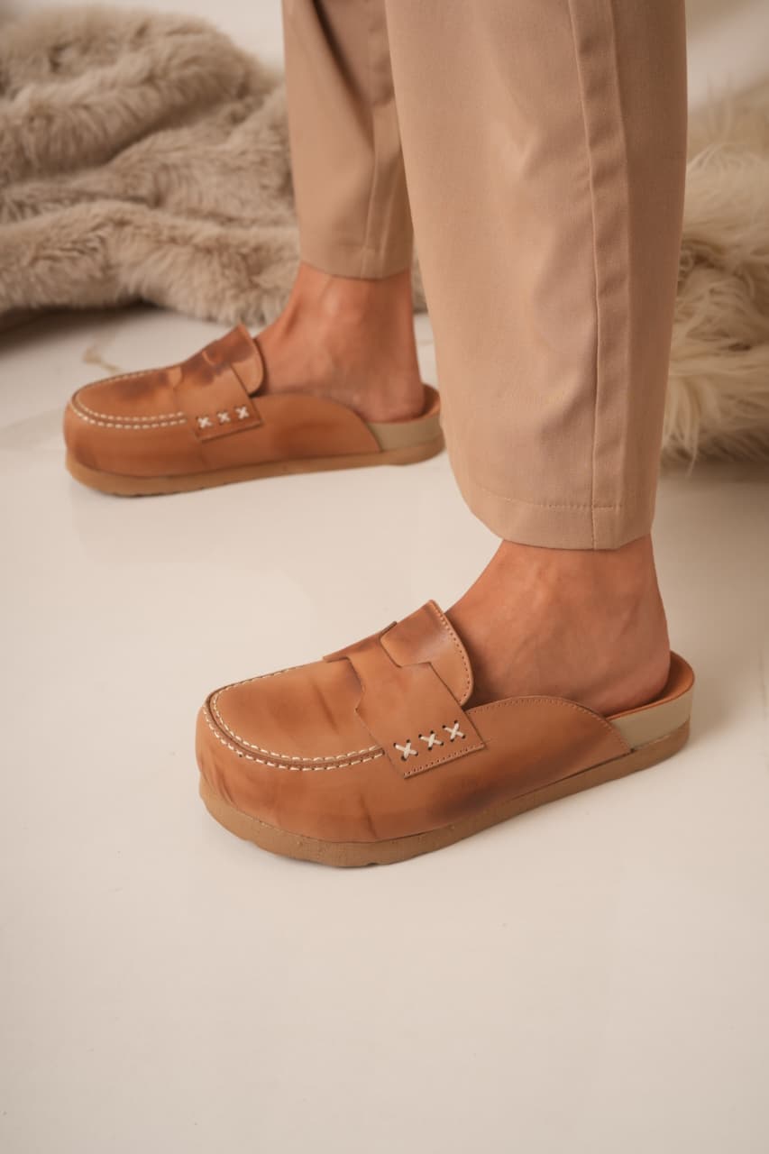 Zuecos fabricados en cuero "Rachy" - Nala Shoes
