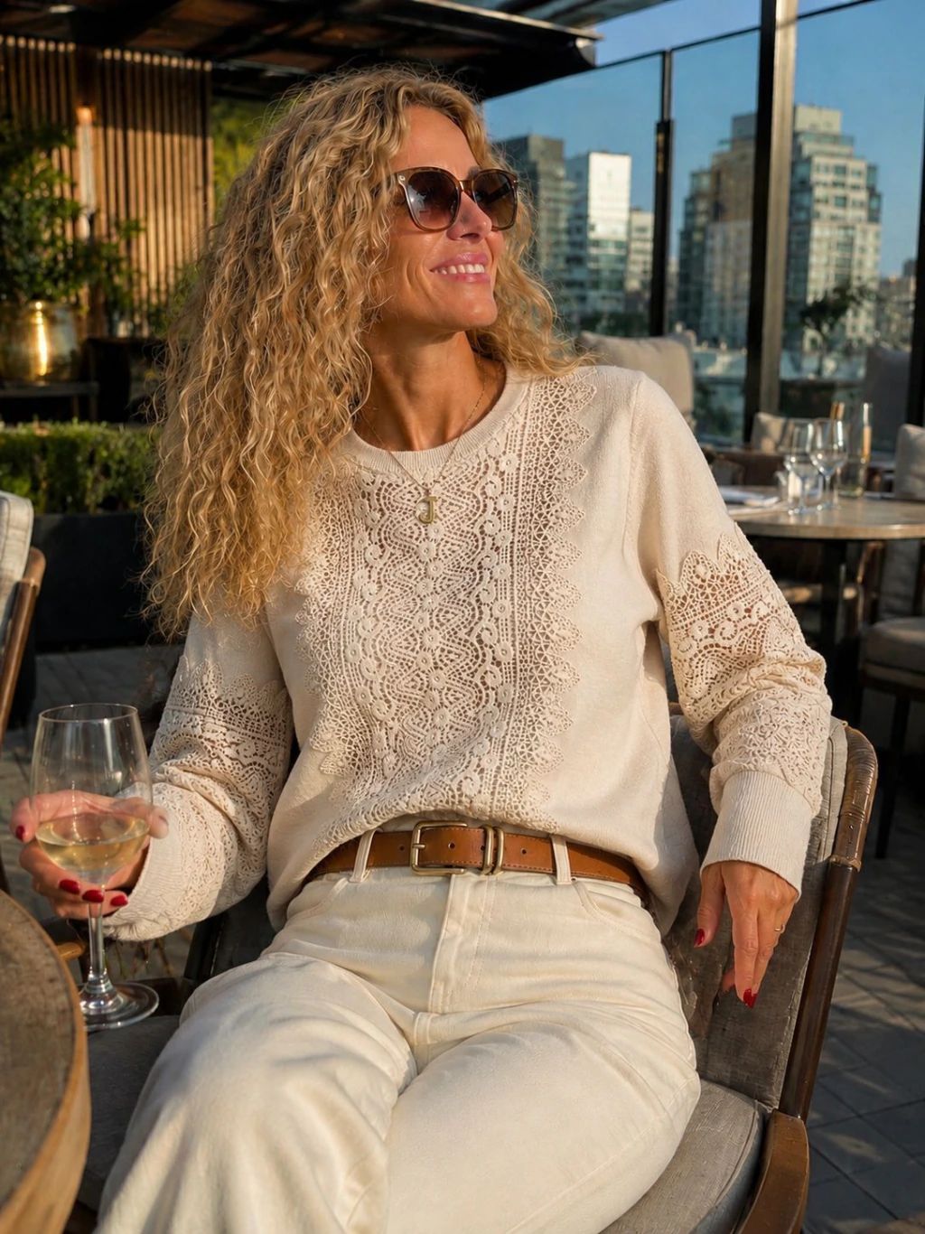 Sweater Premium "Monaco" – calado broderie con elegancia atemporal