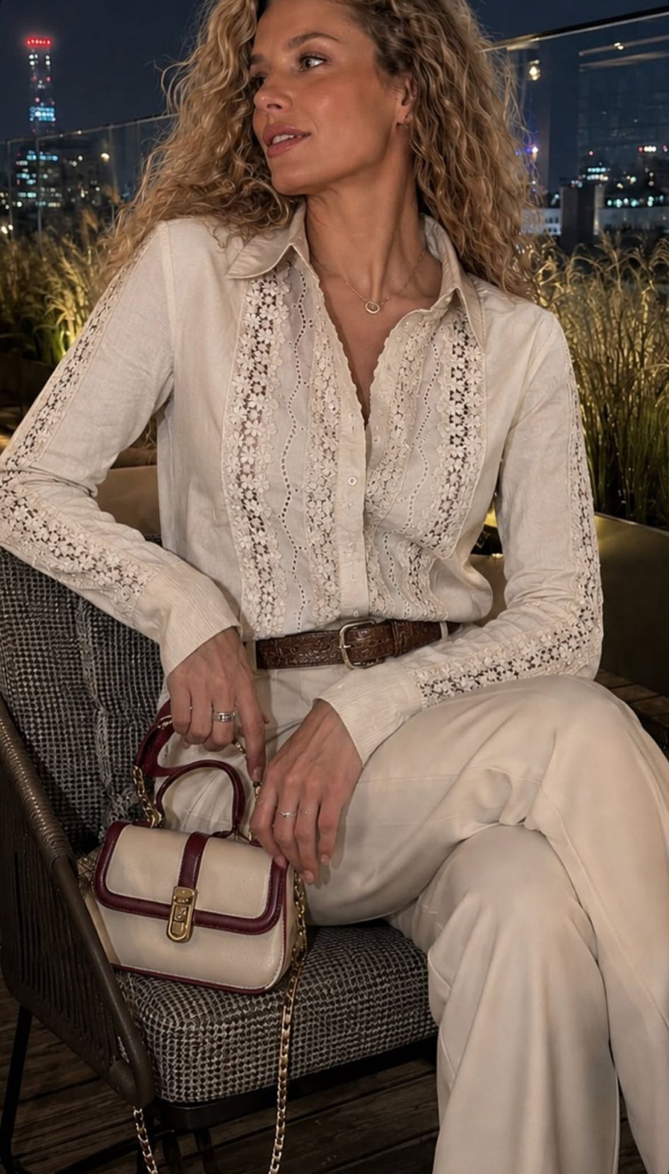 Camisa Premium "Mayra" – sofisticación y estilo atemporal
