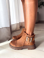 AK8=SI(B2<>"",B2&" - Nala Shoes","")
