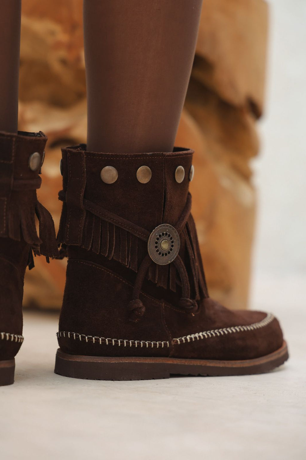 Botas de cuero con flecos y tachas "Estambul" - Nala Shoes