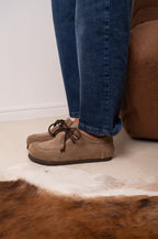 Mocasines Urban – cuero gamuzado con estilo contemporáneo