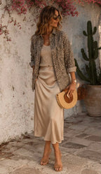 Camisaco Premium Animal Print con Tachas – Estilo audaz y sofisticado
