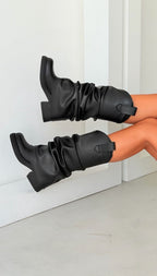 AK8=SI(B2<>"",B2&" - Nala Shoes","")