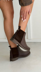 AK8=SI(B2<>"",B2&" - Nala Shoes","")