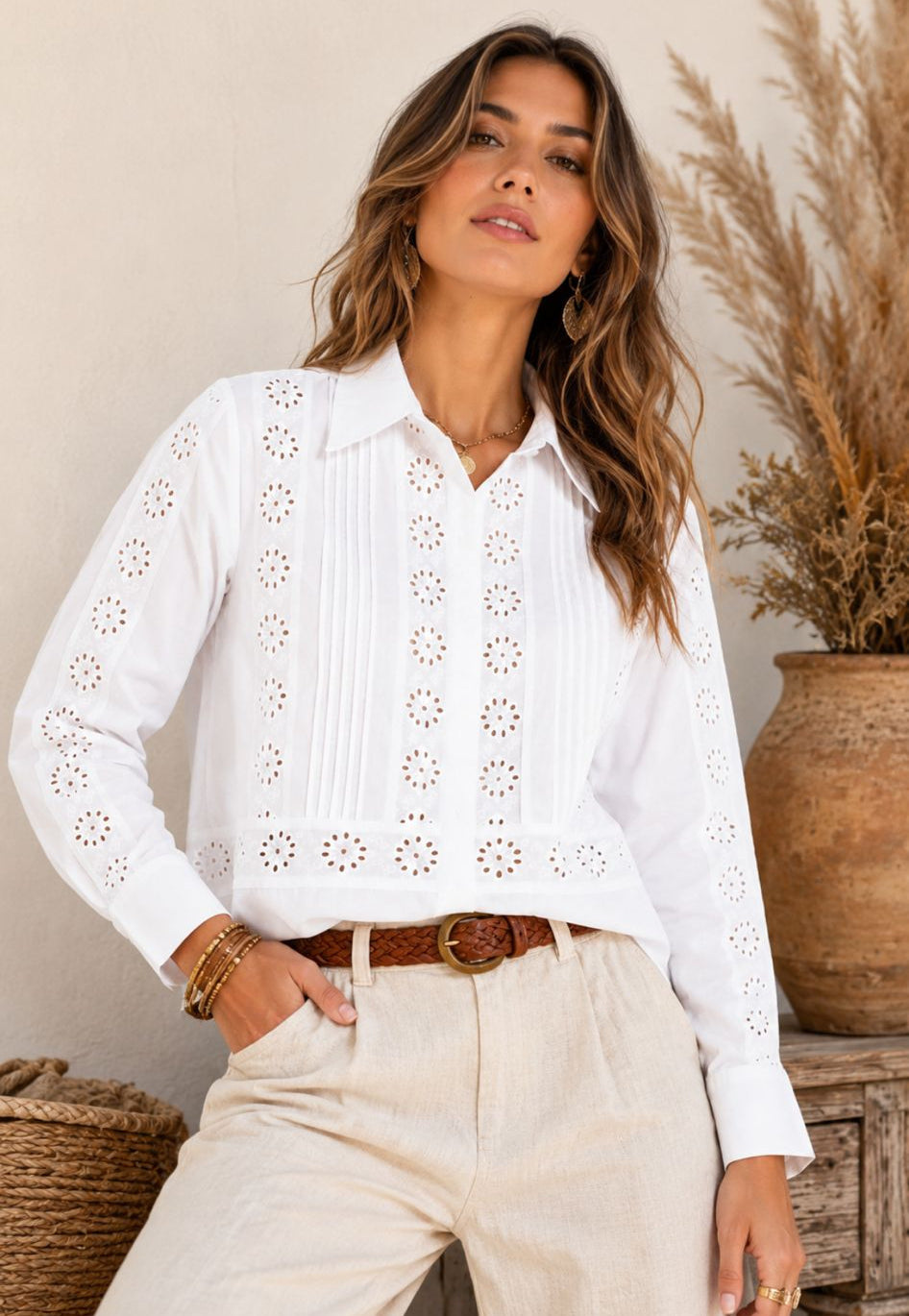 Camisa Broderie "Bernardinha" – delicadeza, frescura y elegancia atemporal