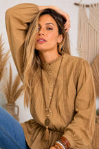Camisa Premium "GIANA" – Guardas bordadas con estilo único