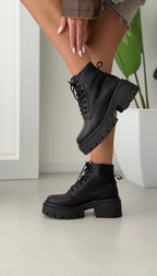 AK8=SI(B2<>"",B2&" - Nala Shoes","")