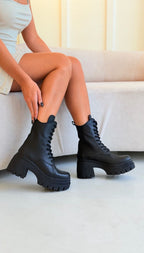 AK8=SI(B2<>"",B2&" - Nala Shoes","")