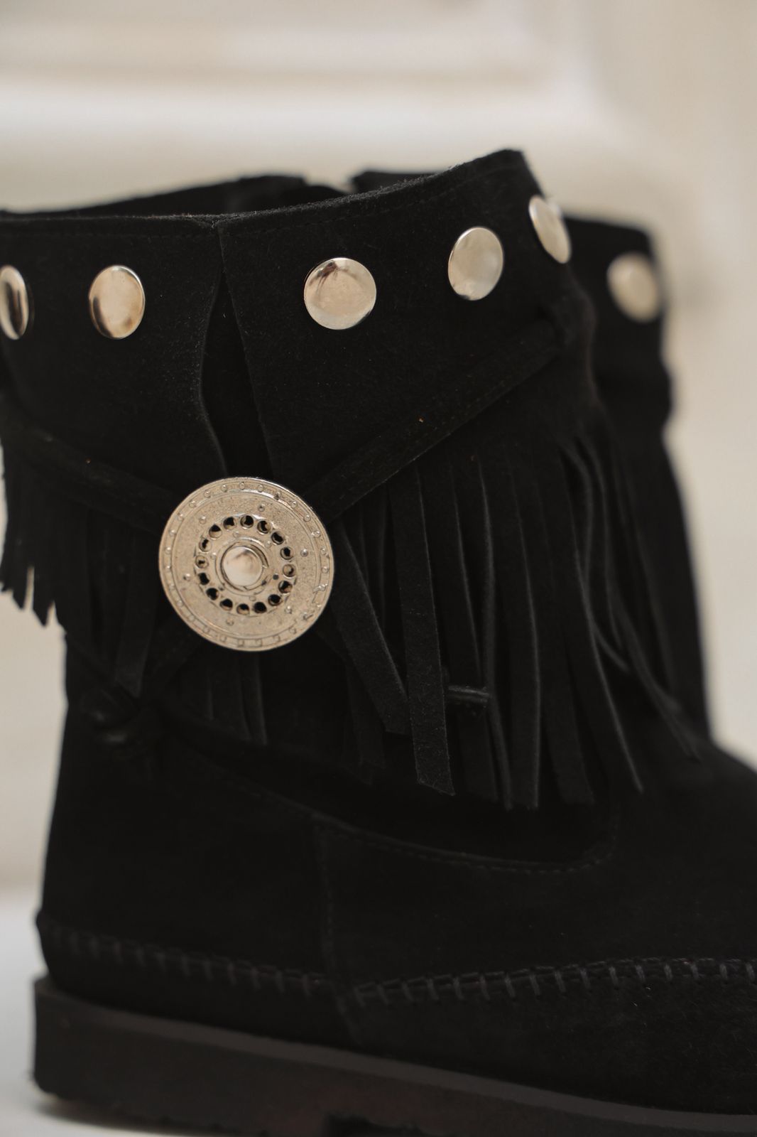 Botas de cuero con flecos y tachas "Estambul" - Nala Shoes
