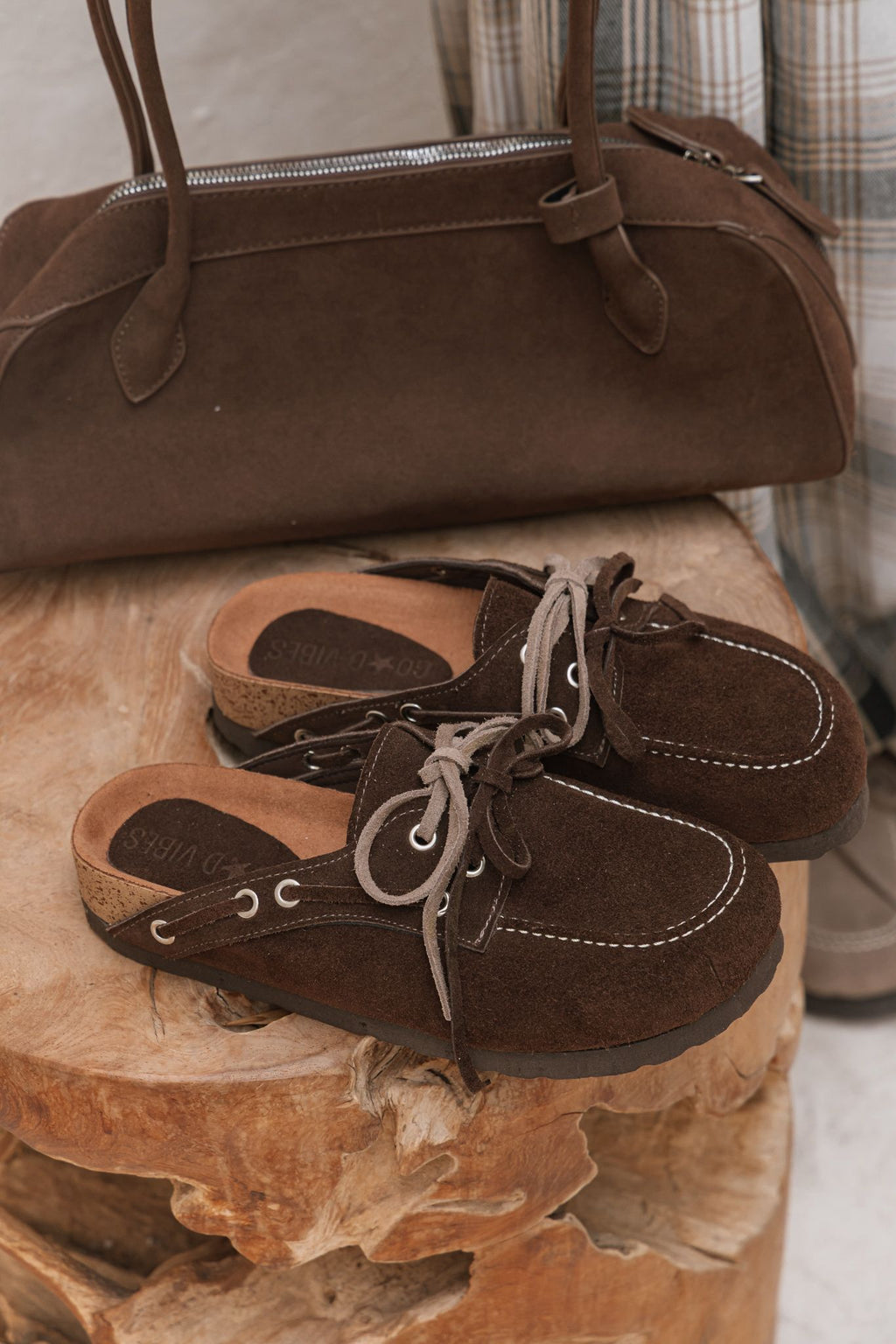 AK8=SI(B2<>"",B2&" - Nala Shoes","")