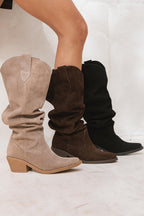 AK8=SI(B2<>"",B2&" - Nala Shoes","")