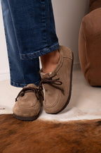 Mocasines Urban – cuero gamuzado con estilo contemporáneo