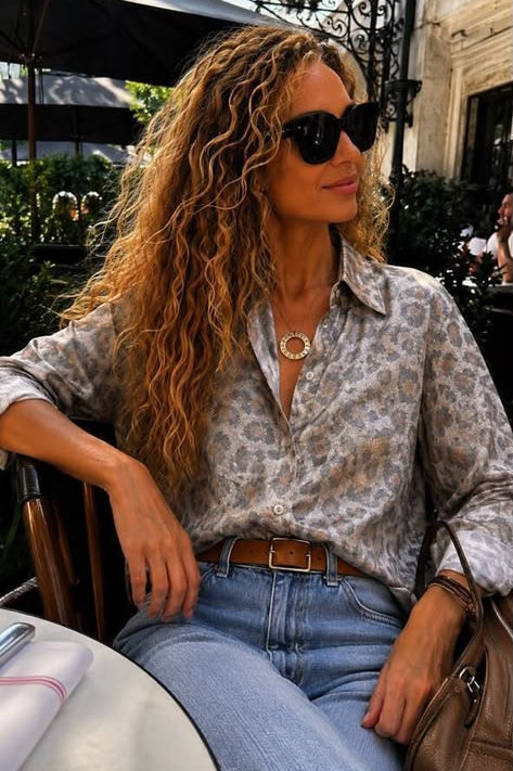 Camisa Premium "Sahara" – Satén Animal Print