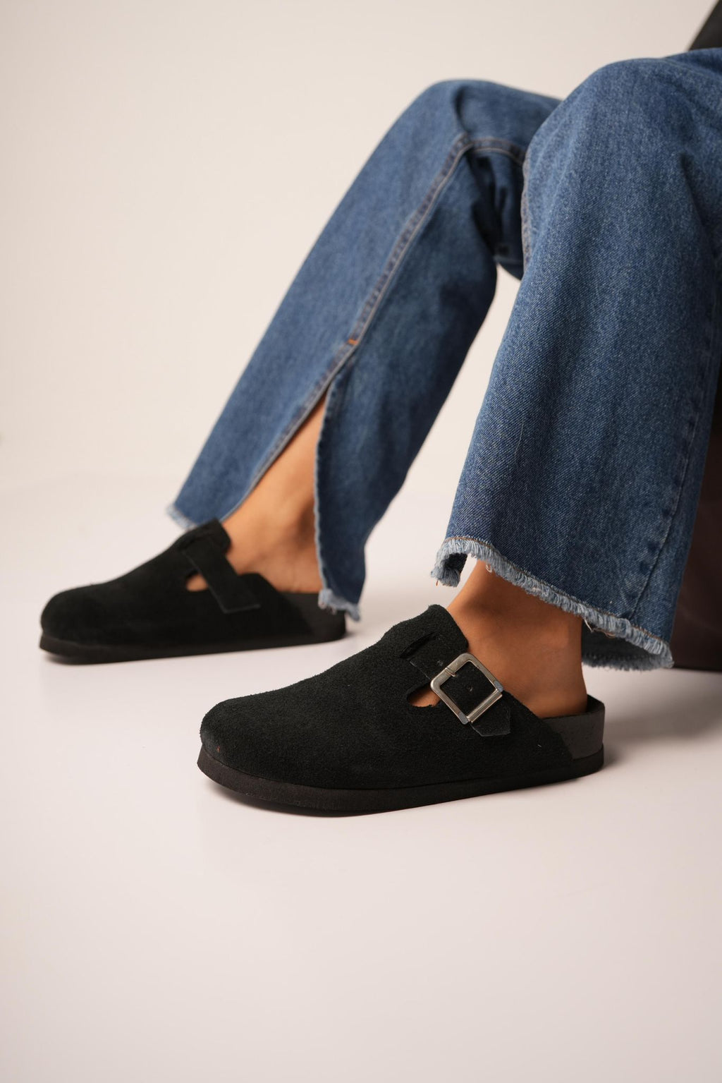 Marbella Sueco en Cuero gamuzado con Peludito - "Nala Shoes"