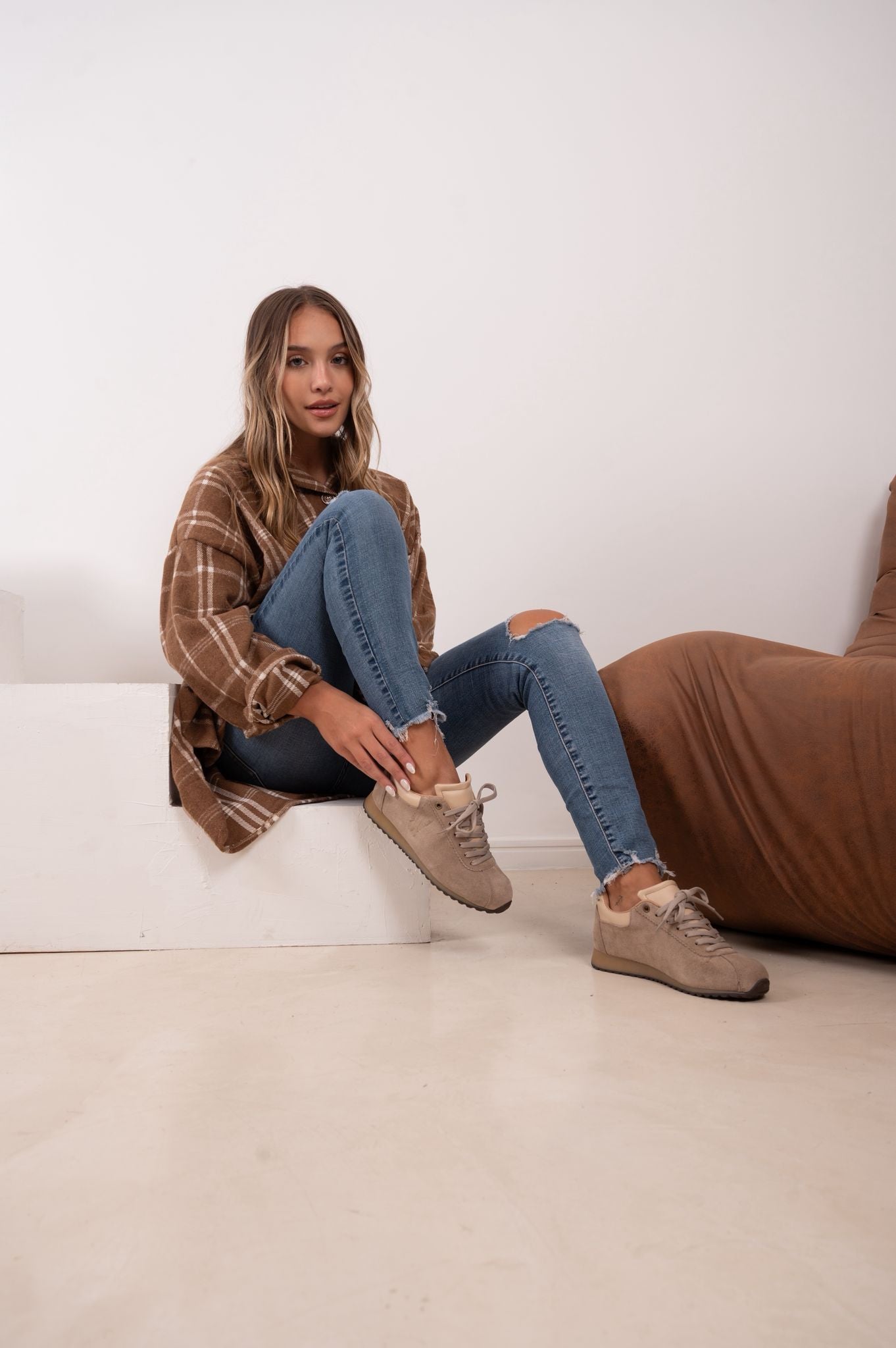 Antonella - la zapatilla de cuero - Nala Shoes
