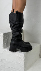 AK8=SI(B2<>"",B2&" - Nala Shoes","")